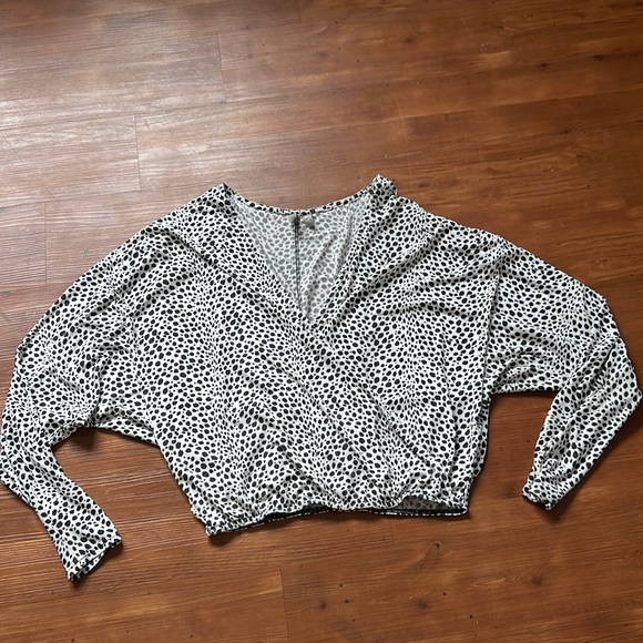 ASOS cross front bubble hem top - Picture 1 of 1